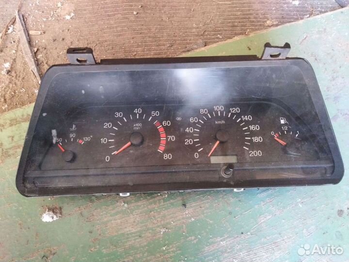 Панель приборов ваз 2110