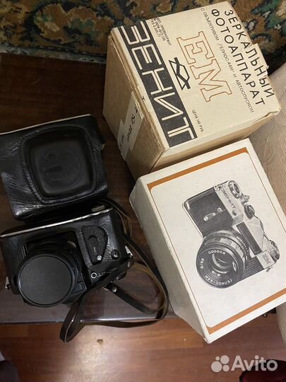 Пленочный фотоаппарат зенит