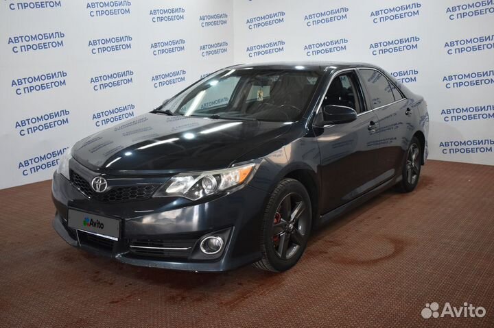 Toyota Camry 2.5 AT, 2013, 123 695 км