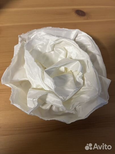 Большая текстильная брошь