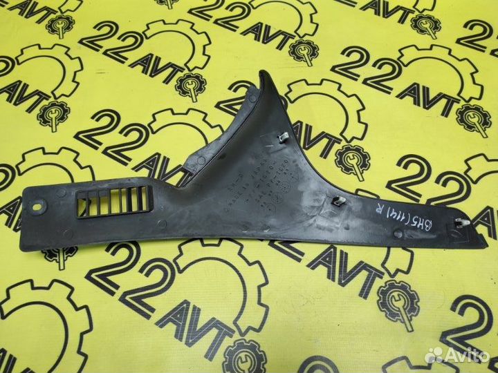 Накладка на панель передняя правая Subaru Legacy