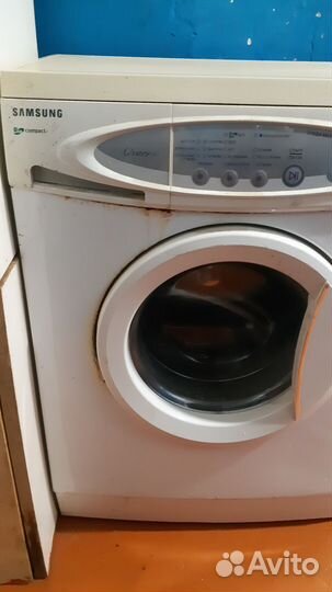 Продам стиральную машинку на запчасти Samsung