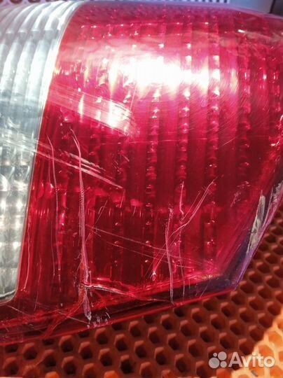 Фонарь задний левый Toyota Alphard