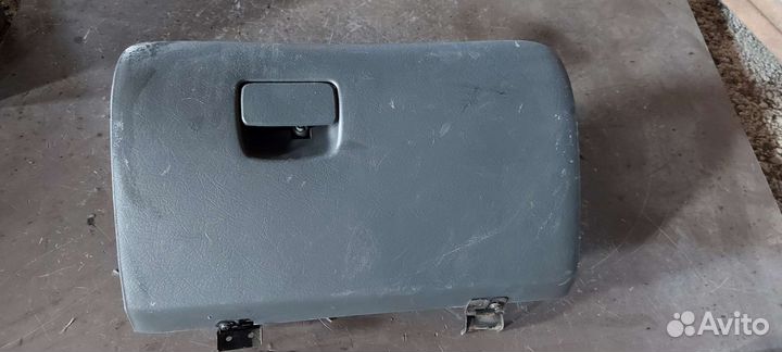 Бардачок на Kia Shuma