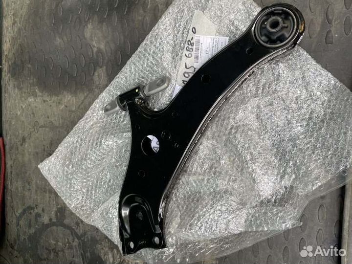 Рычаг подвески передний Toyota Rx270 1arfe 2012