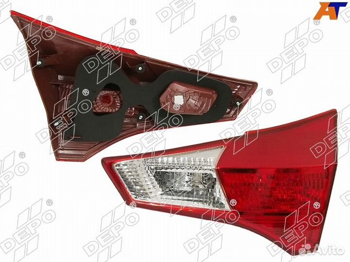 Фонарь в крышку багажника toyota RAV4 13-15 RH