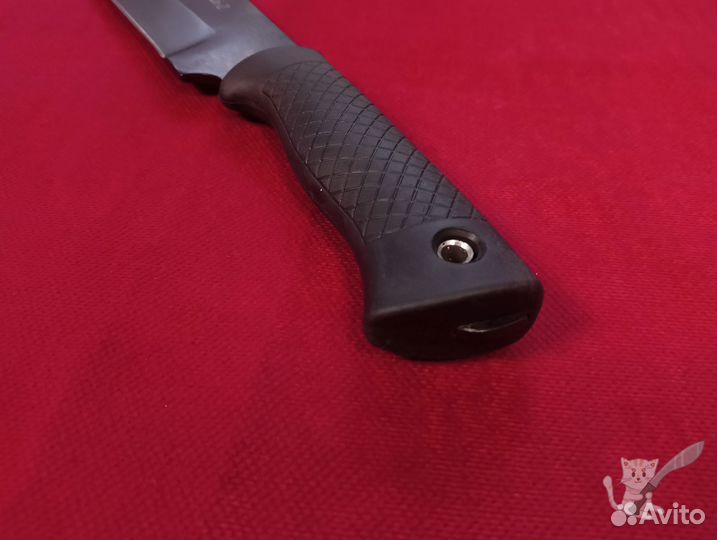 Мачете нарвал У8