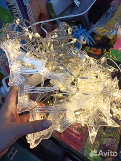 Гирлянда звезды, ёлочки тёплый свет