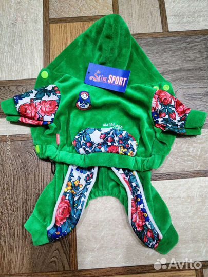 Игрушки,одежда,курица,комбинезон,поилка для собак