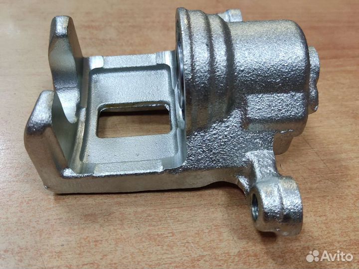 Суппорт тормозной задний Ниссан X-trail