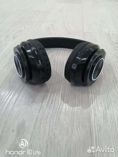 Беспроводные наушники