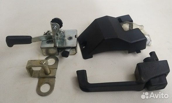 Замок двери (прав) 80-6105050 -01мтз-80,81,82