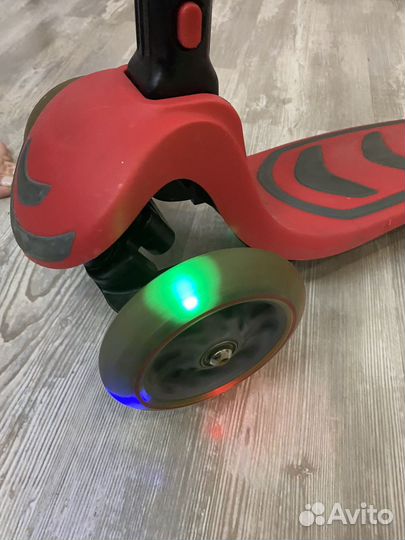 Самокат детский трехколесный