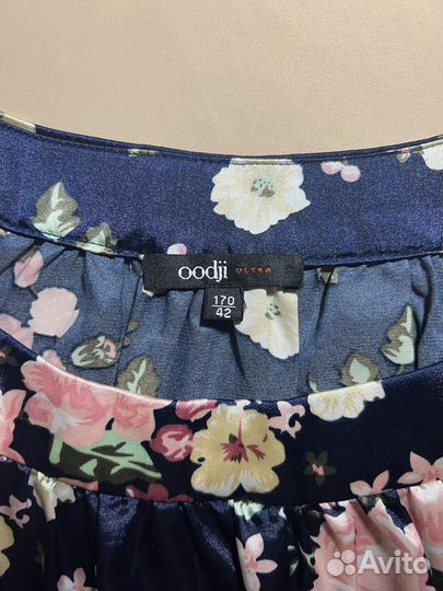 Атлассная футболка oodji 44