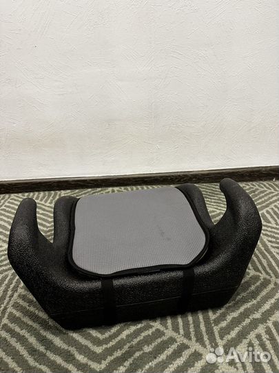 Автокресло бустер