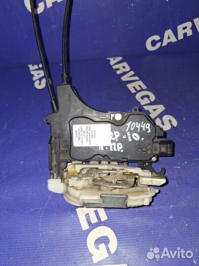 Замок двери передней правой Mitsubishi Lancer