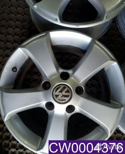 Диски R17 Volkswagen Golf Alltrack, e-Golf, Golf V