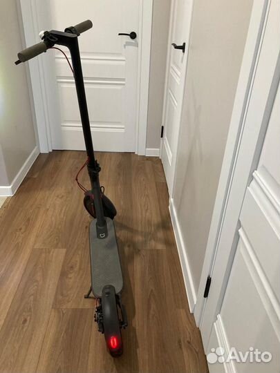 Электрический самокат xiaomi M365
