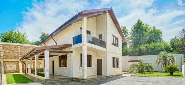 Дом 218 м² на участке 4 сот.