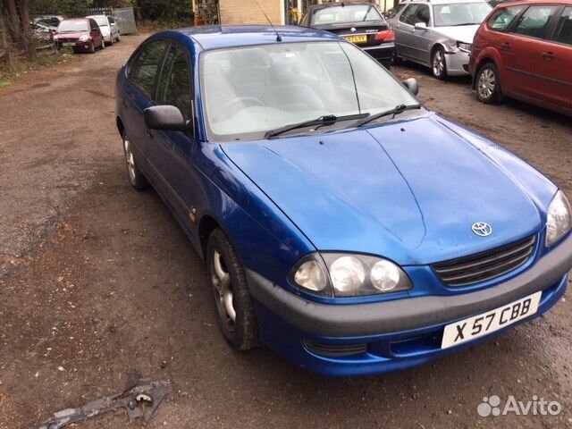 Разбор на запчасти Toyota Avensis 1