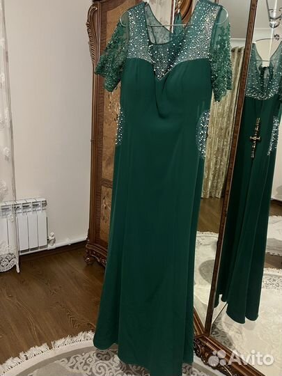 Вечернее платье