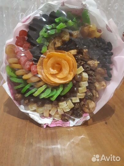 Букет из сухофруктов