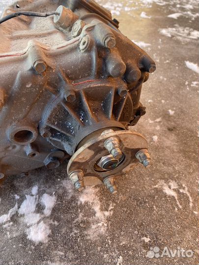 Коробка раздаточная Toyota Hilux 2kdftv 2.5