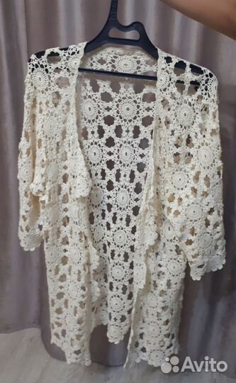 Кофта-кардиган ручной работы молочного цвета