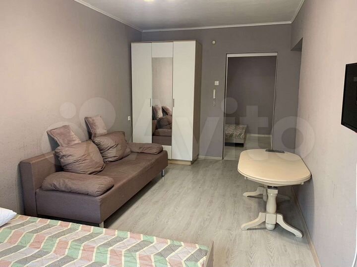 2-к. квартира, 45 м², 1/10 эт.