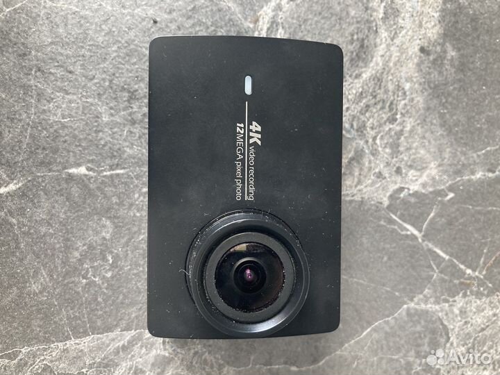 Экшн камера xiaomi