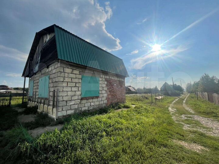 Дом 20 м² на участке 17 сот.