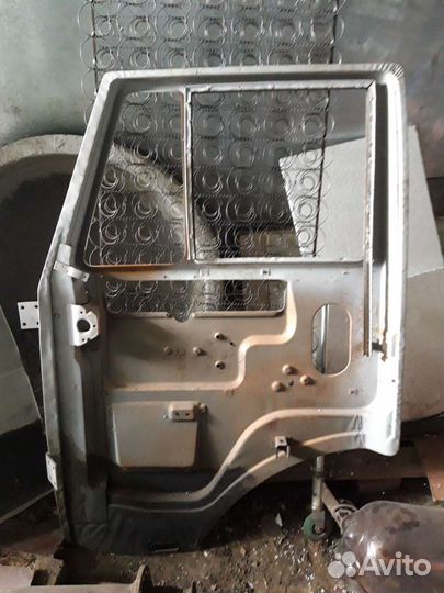 Шуба двери / дверь левая