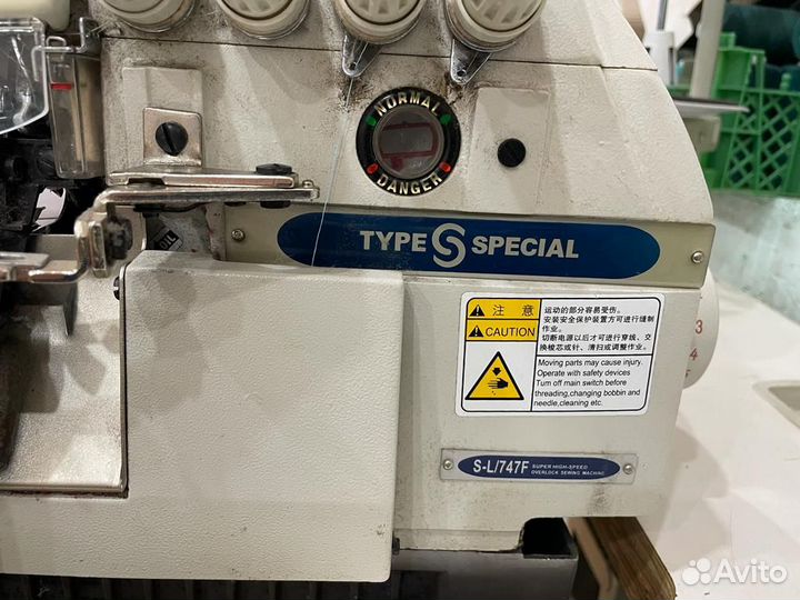 Продаю Оверлок type special 4-х нит. (голова+стол)
