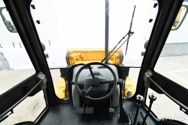 Экскаватор-погрузчик SDLG (LGCE) B877F, 2023