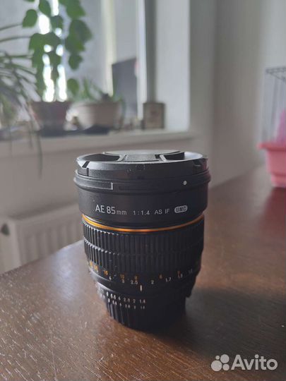 Объектив samyang 85 1.4f nikon f