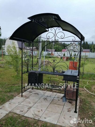 Мангал с крышей