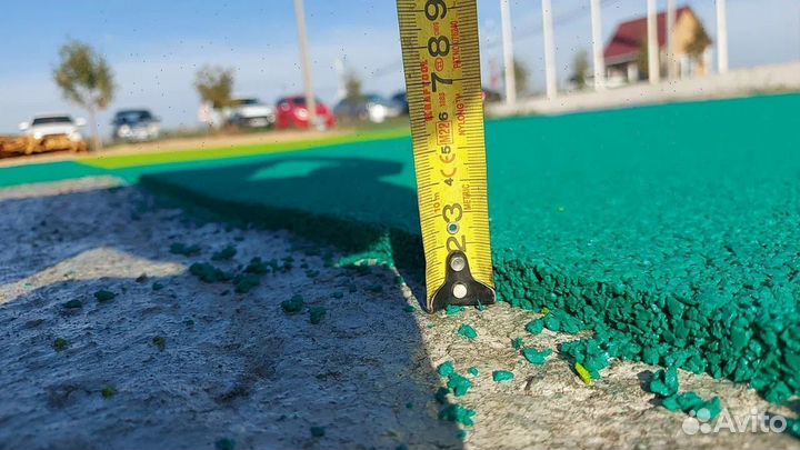 Бесшовное резиновое покрытие для спортивных площадок