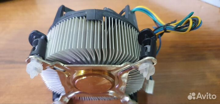 Кулер для процессора Intel D34223-001