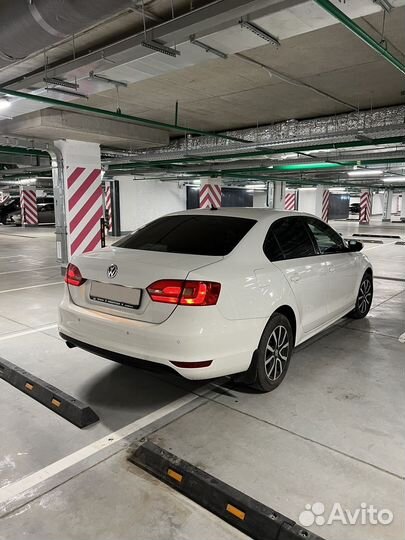 Volkswagen Jetta 1.6 AT, 2012, 159 600 км