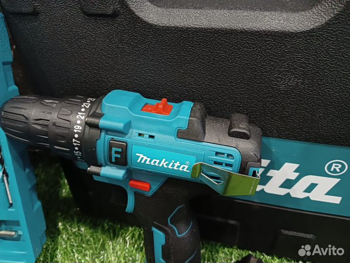 Шуруповерт Makita 18v