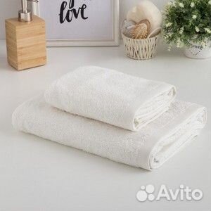 Полотенце белое