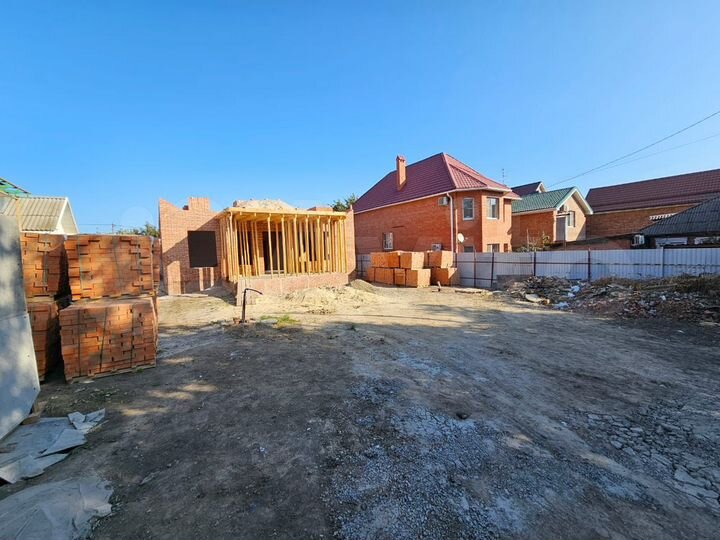 Дом 185 м² на участке 6,1 сот.