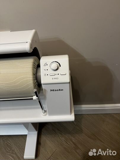 Гладильный пресс miele b995d