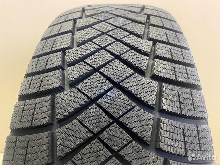 Pirelli Ice Zero FR 235/65 R17 108H