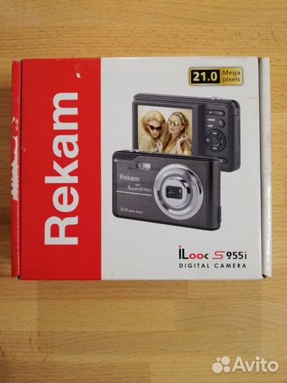 Компактный фотоаппарат