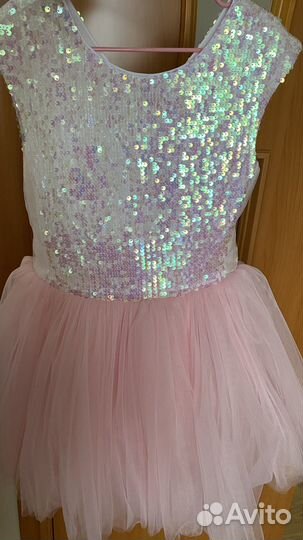 Платье нарядное для девочки р. 116-122