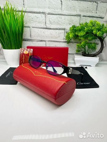Солнцезащитные очки женские cartier