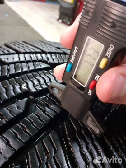 Nokian Tyres Hakkapeliitta R 255/35 R20