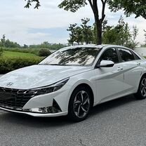 Hyundai Elantra 1.5 CVT, 2020, 34 000 км, с пробегом, цена 1 550 000 руб.