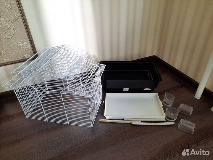 Клетка для попугая Ferplast pagoda (белая)